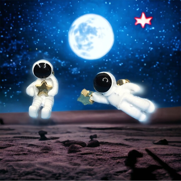 Jewelry - Astronaut Earrings